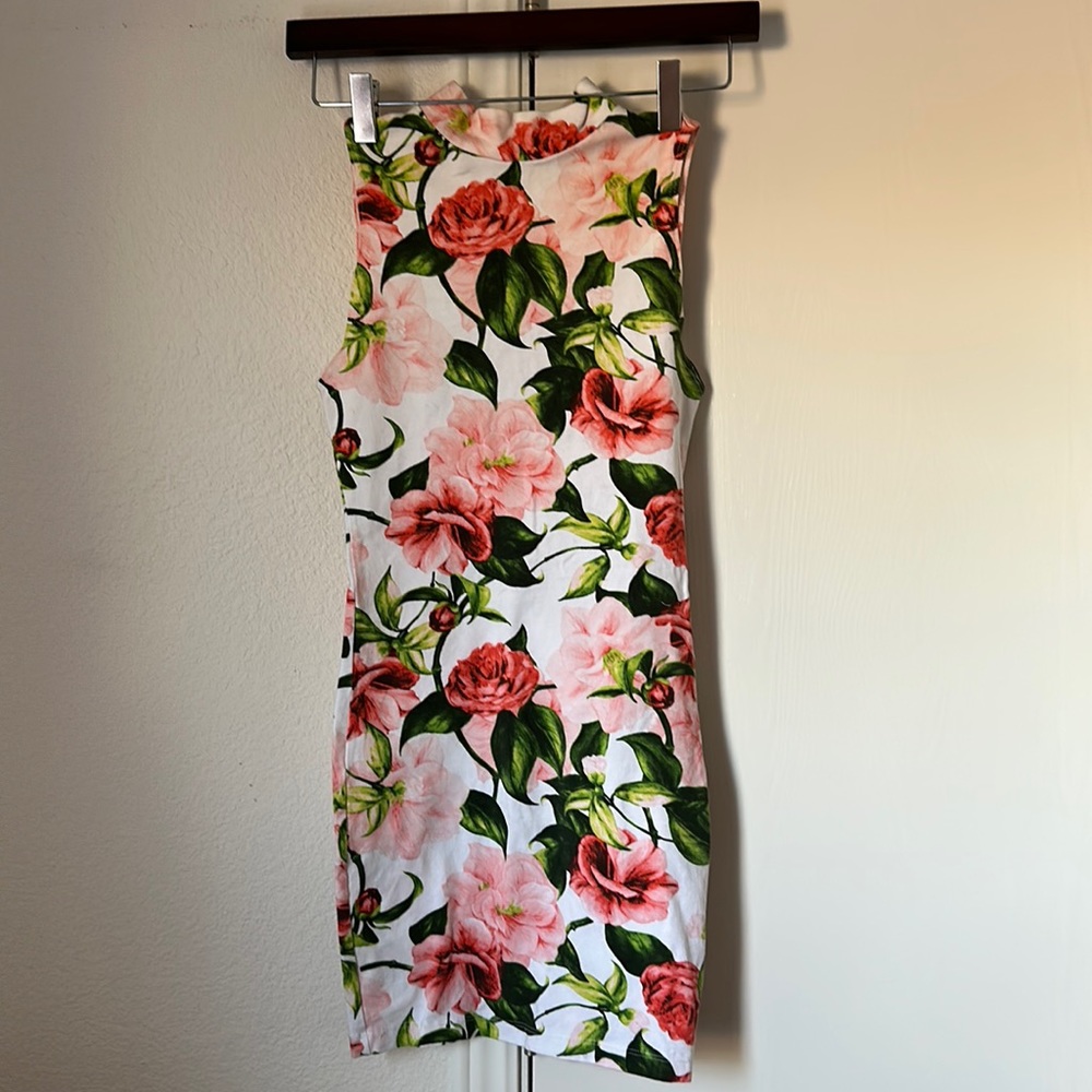 American Apparel Floral Dress 🌸